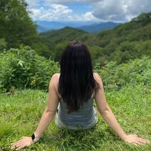 Meet your Posher, Angie